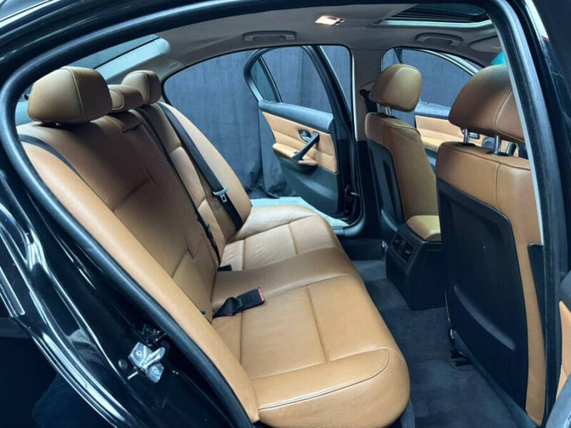 2010 BMW 3 Series 335i