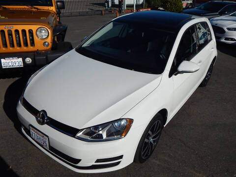 2016 Volkswagen Golf TSI SE