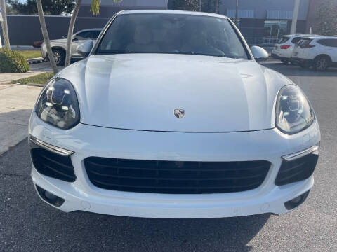 2018 Porsche Cayenne Platinum Edition