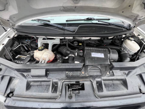 2018 GMC Savana 2500