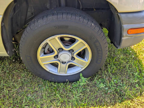 2004 Chevrolet Tracker