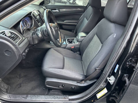 2021 Chrysler 300 Touring