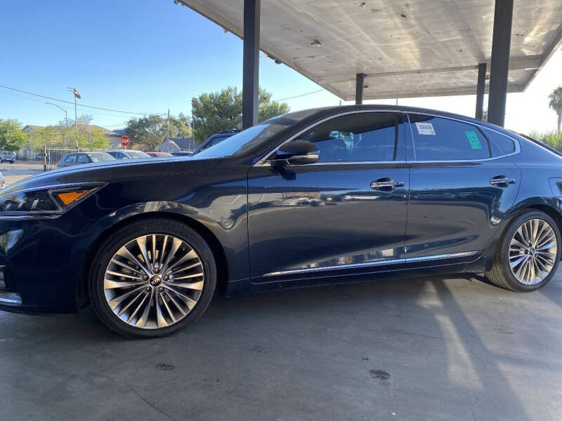 2017 Kia Cadenza Limited