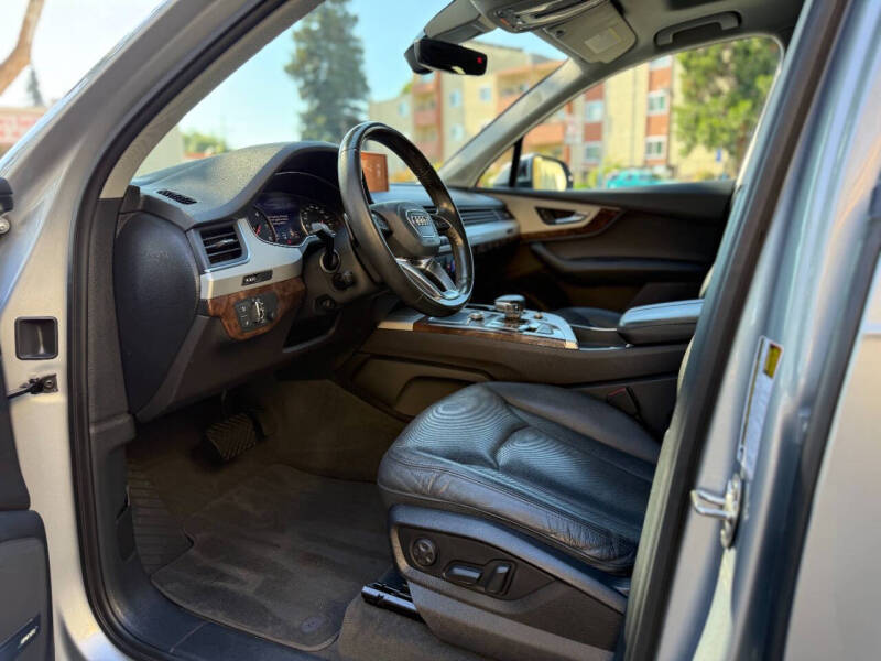 2018 Audi Q7 2.0T quattro Premium Plus