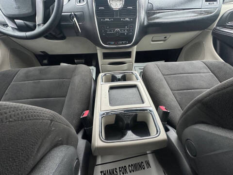 2012 Chrysler Town and Country Touring