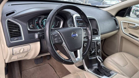 2015 Volvo XC60 T6 Drive-E Premier Plus