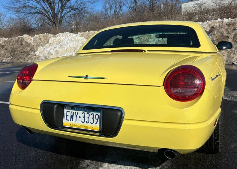 2002 Ford Thunderbird Deluxe
