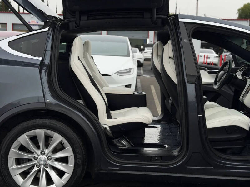2017 Tesla Model X