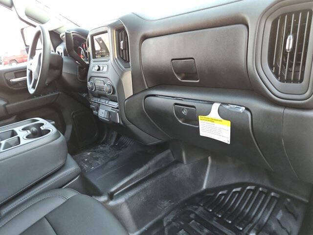 2024 Chevrolet Silverado 3500HD CC Work Truck