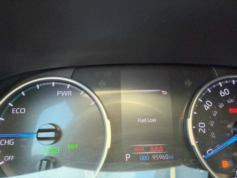 2020 Toyota RAV4 Hybrid XLE