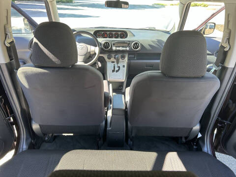 2009 Scion xB