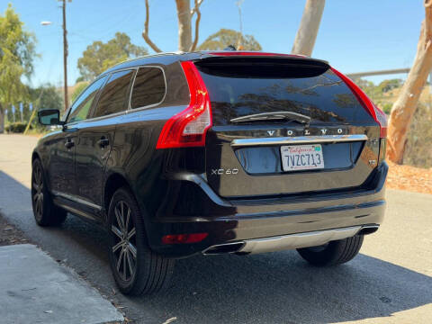 2016 Volvo XC60 T5 Drive-E Platinum