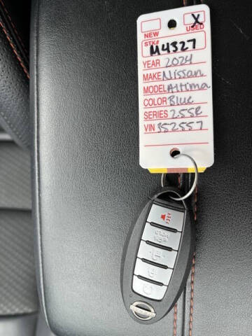 2024 Nissan Altima 2.5 SR