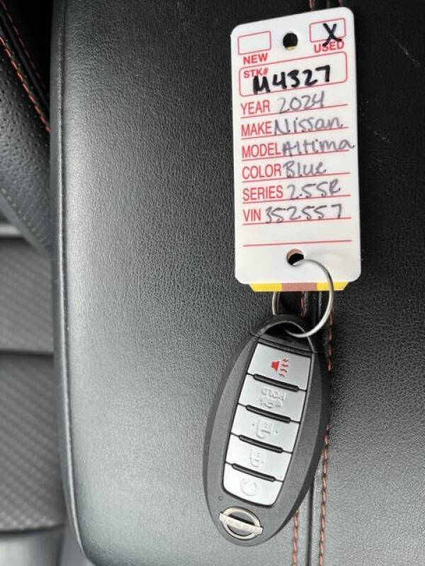 2024 Nissan Altima 2.5 SR