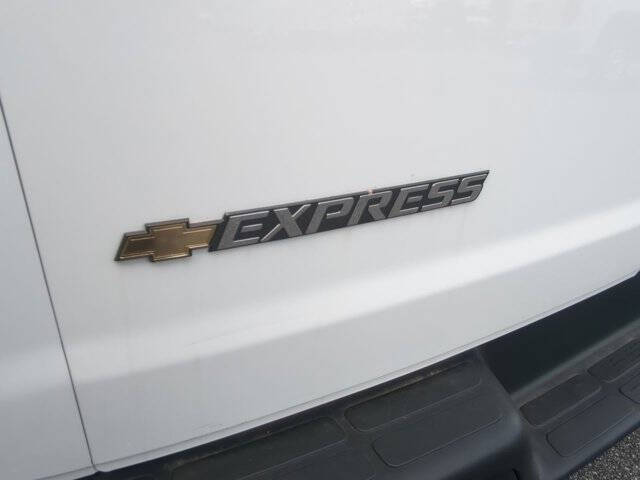 2025 Chevrolet Express 2500