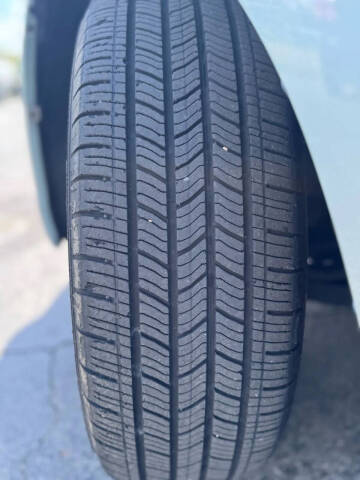 2014 Toyota Prius v Three