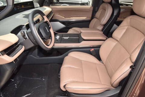 2027 Lincoln Navigator Black Label