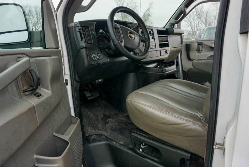 2017 Chevrolet Express 2500