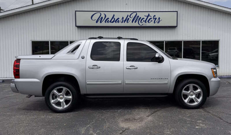 2013 Chevrolet Avalanche LT Black Diamond