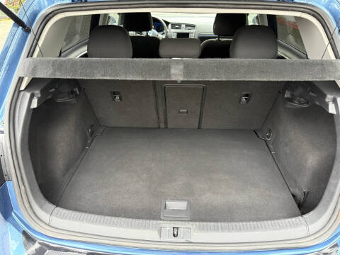 2016 Volkswagen e-Golf SE