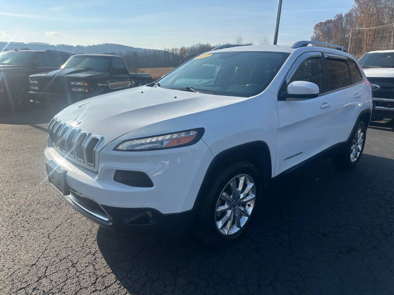 2017 Jeep Cherokee null photo 2