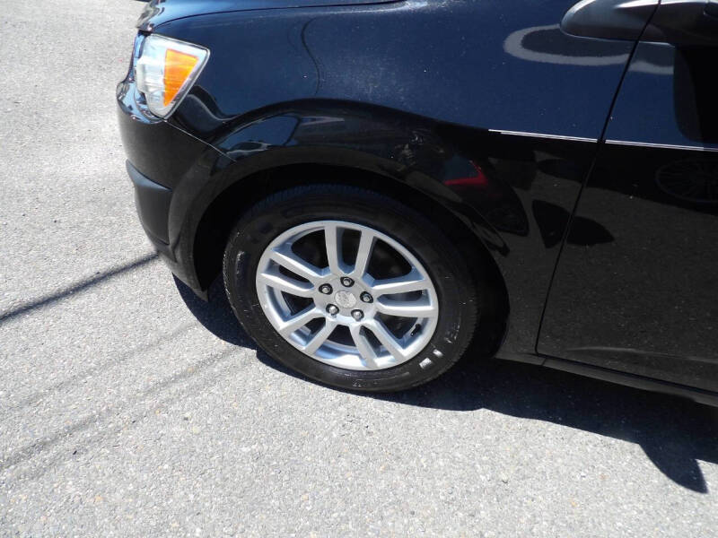2016 Chevrolet Sonic LT Auto