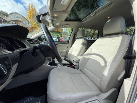 2017 Volkswagen Golf TSI Wolfsburg Edition