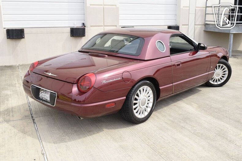 2004 Ford Thunderbird Deluxe
