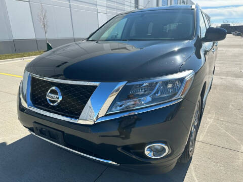 2016 Nissan Pathfinder for sale at ELMHURST  CAR CENTER in Elmhurst IL