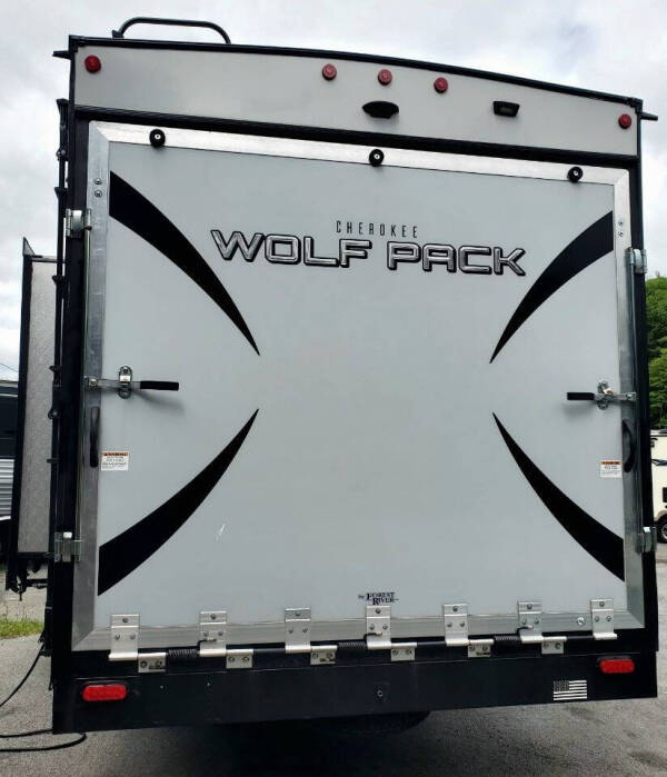 2021 Cherokee By Forest River Wolf Pack Platinum