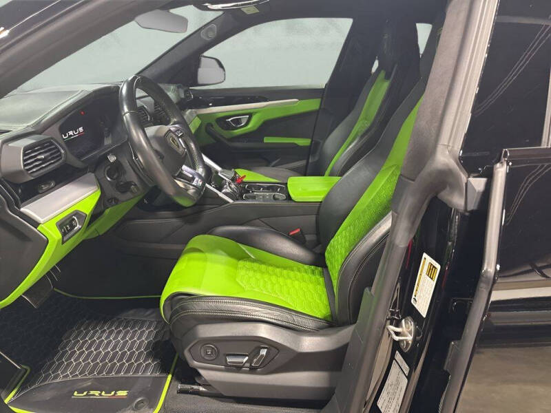 2019 Lamborghini Urus