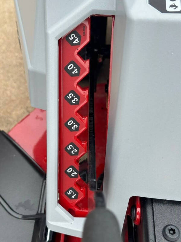 2025 Exmark QUEST E-SERIES