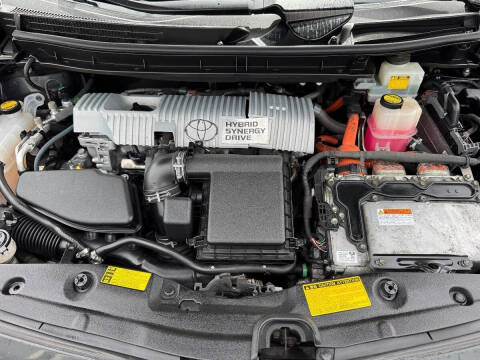 2010 Toyota Prius III