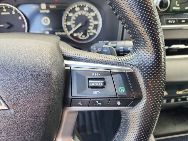 2022 Mitsubishi Outlander SE