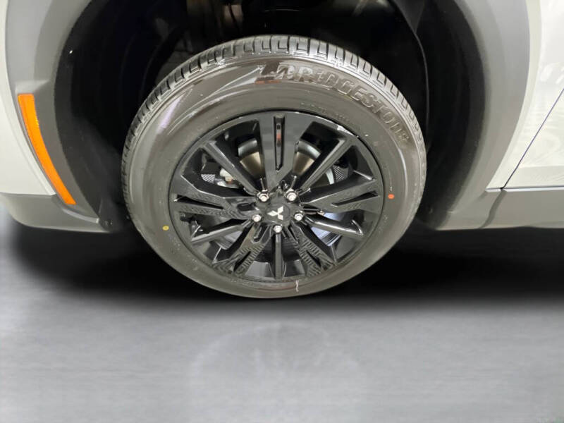 2026 Mitsubishi Eclipse Cross LE