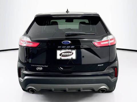 2023 Ford Edge Titanium