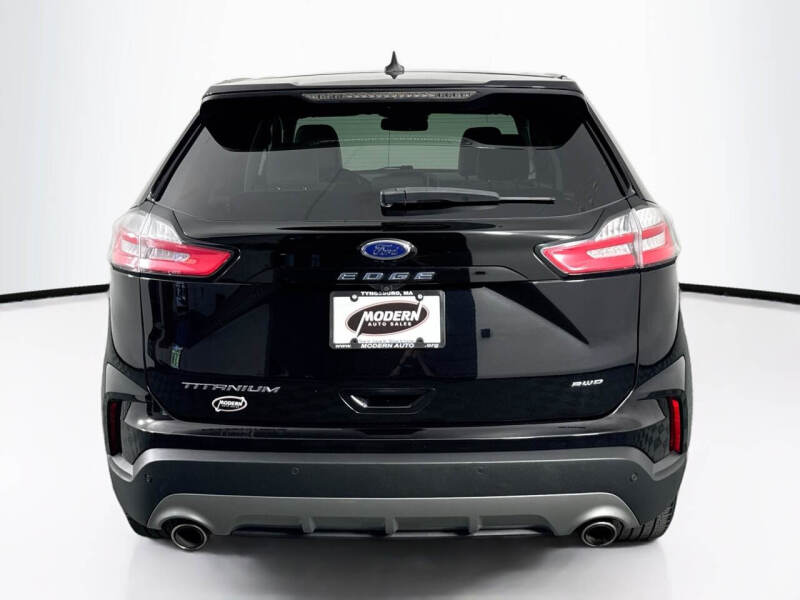 2023 Ford Edge Titanium