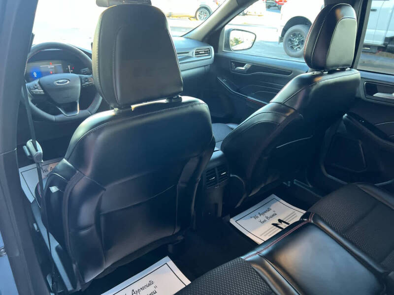 2025 Ford Escape ST-Line