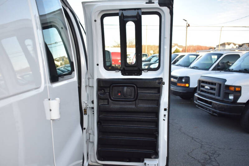 2021 Chevrolet Express 2500