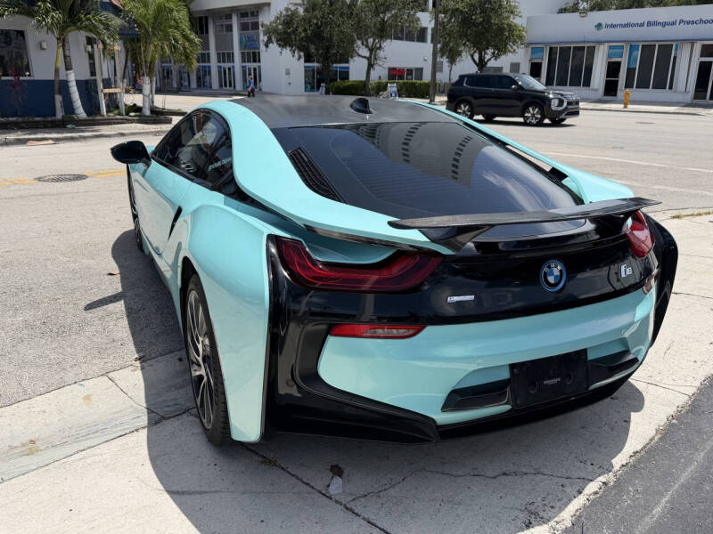 2016 BMW i8