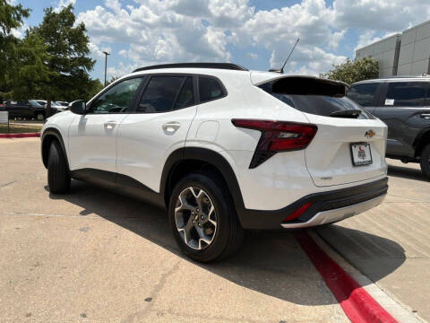 2025 Chevrolet Trax LT
