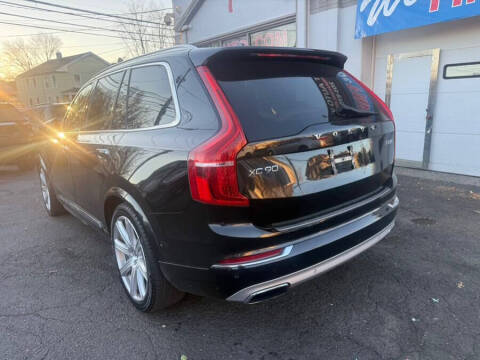 2017 Volvo XC90 T8 eAWD Inscription