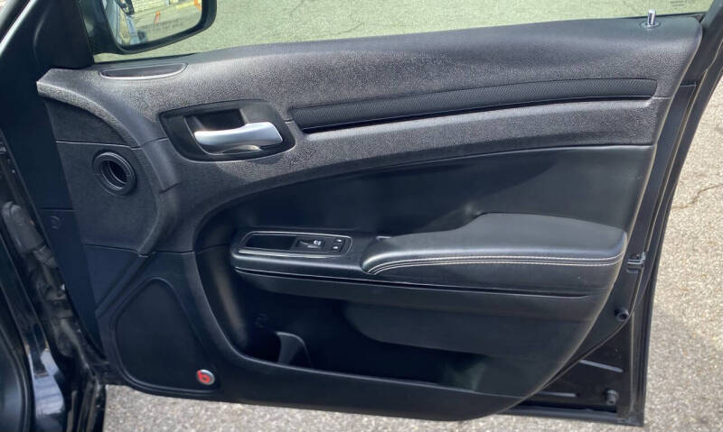 2016 Chrysler 300 S Alloy Edition