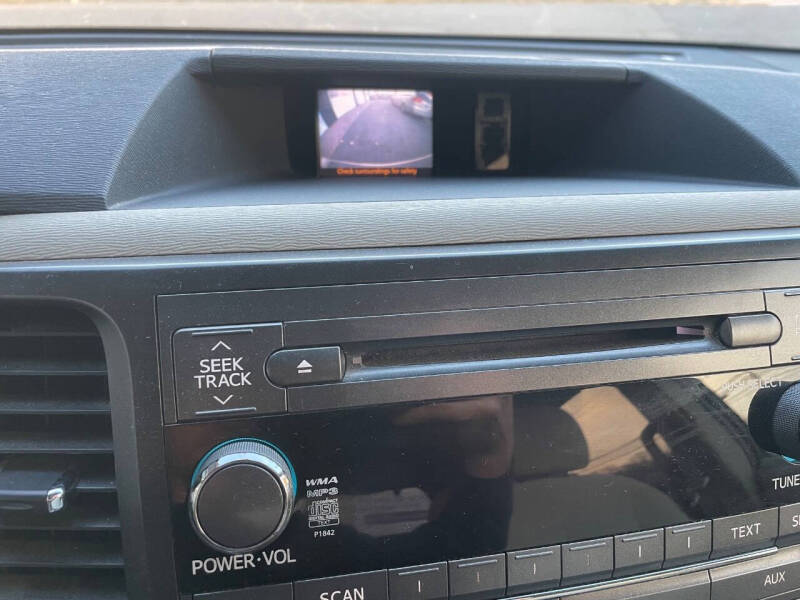 2011 Toyota Sienna LE 7-Passenger