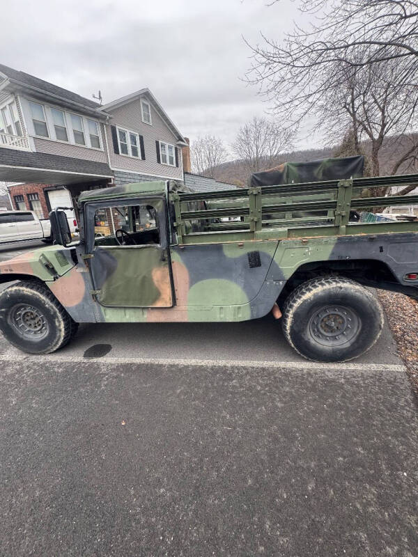 2004 AM General HMMWV
