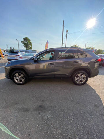 2022 Toyota RAV4 Hybrid LE
