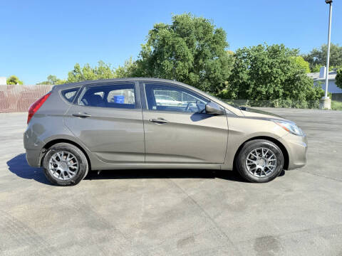 2014 Hyundai Accent GS