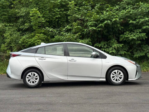 2016 Toyota Prius Two
