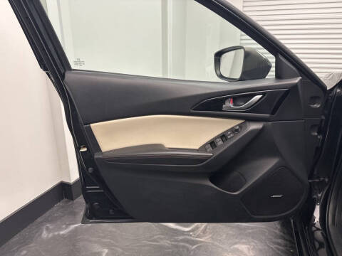 2014 Mazda MAZDA3 s Grand Touring