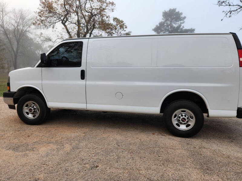 2018 GMC Savana Cargo Work Van photo 13